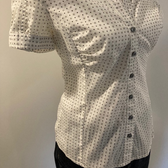 Express Cotton Blend Blouse - Picture 3 of 8